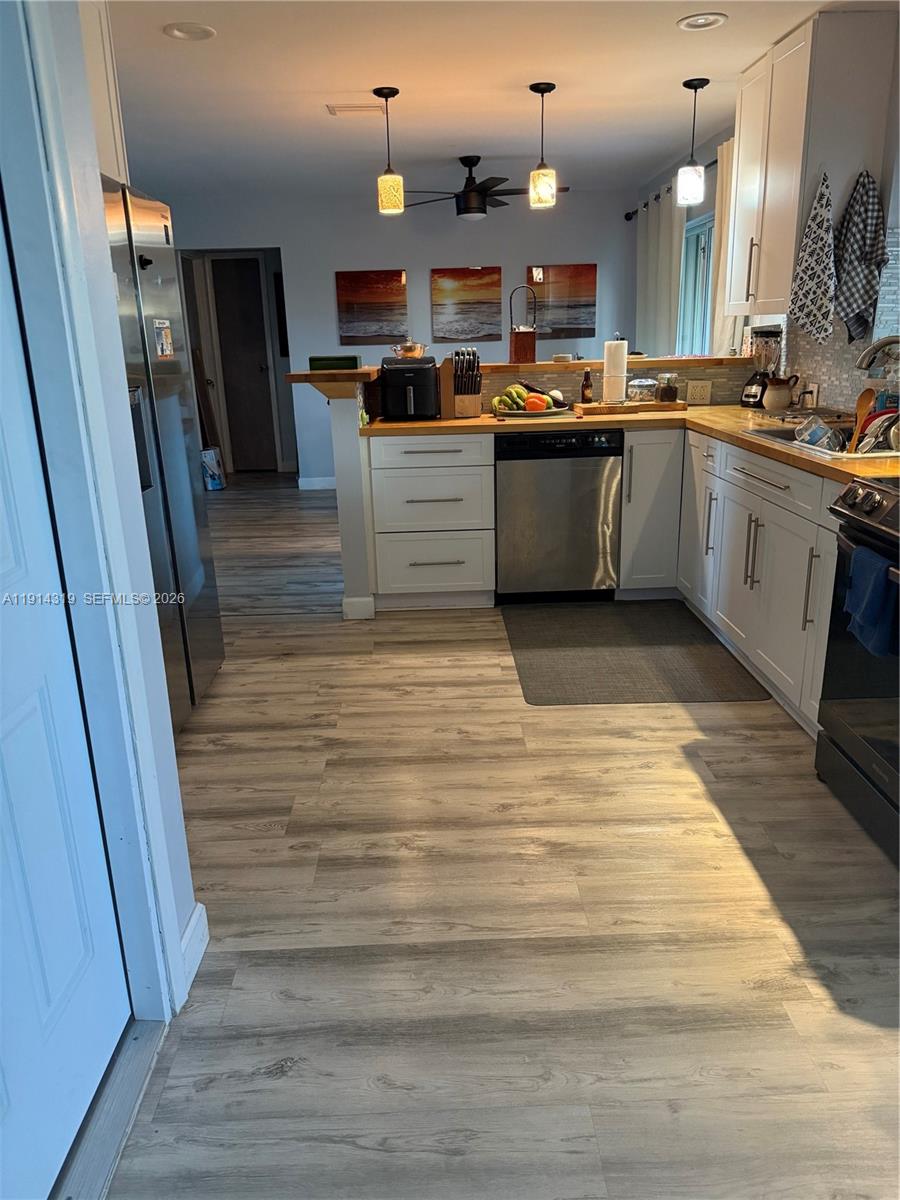 SUNRISE GOLF VLG SEC 24 - Residential