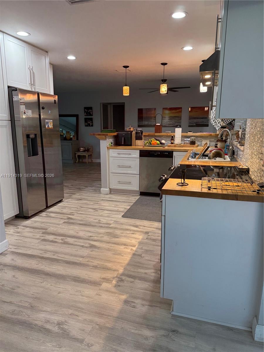 SUNRISE GOLF VLG SEC 24 - Residential