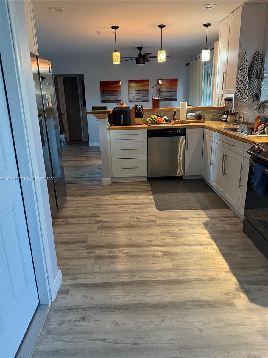 SUNRISE GOLF VLG SEC 24 - Residential