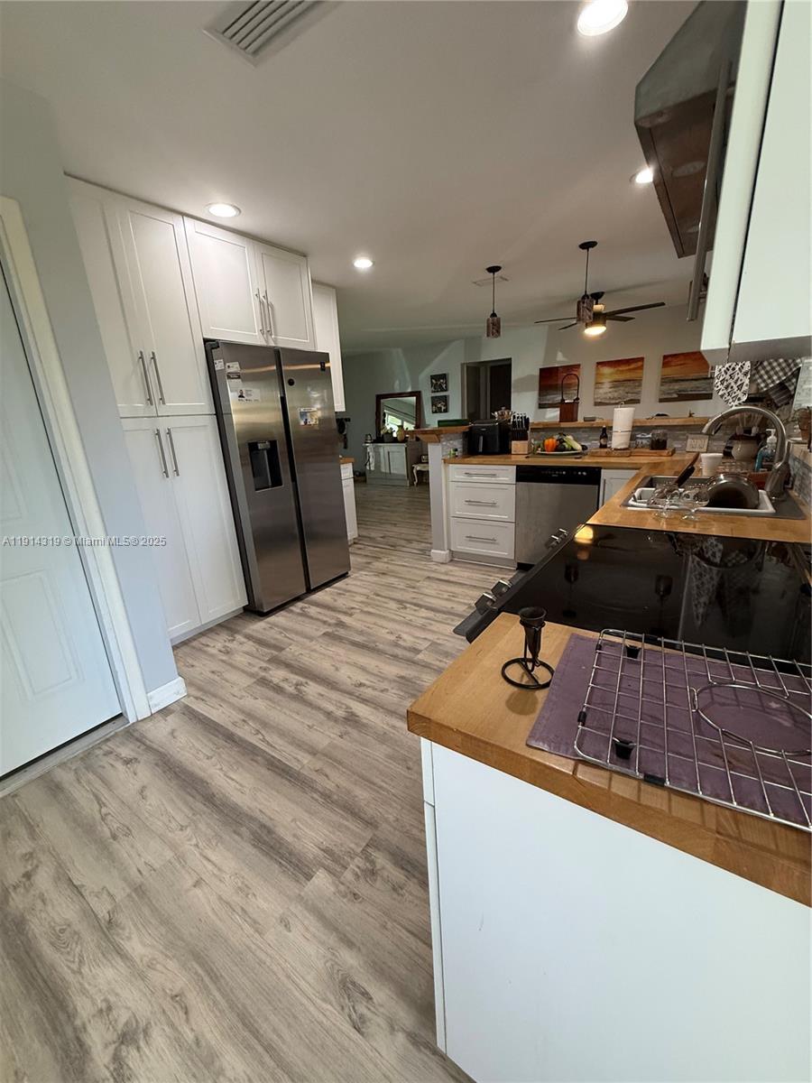 SUNRISE GOLF VLG SEC 24 - Residential