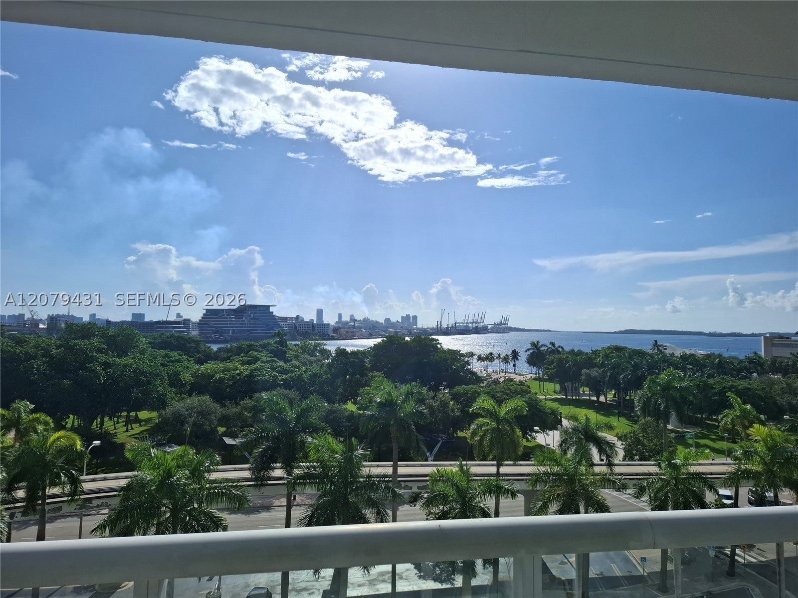 50 Biscayne Blvd 707