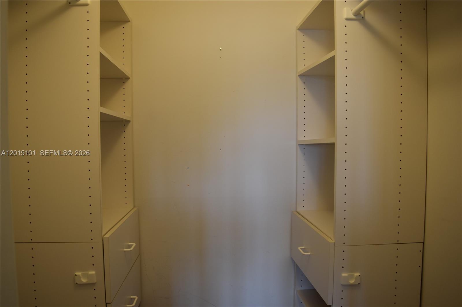 MIDDLE RIVER TOWER CONDO - Residential