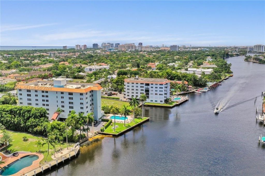 Photo of 1881 Middle River Dr #402, Fort Lauderdale, FL 33305 (MLS # A12015101)