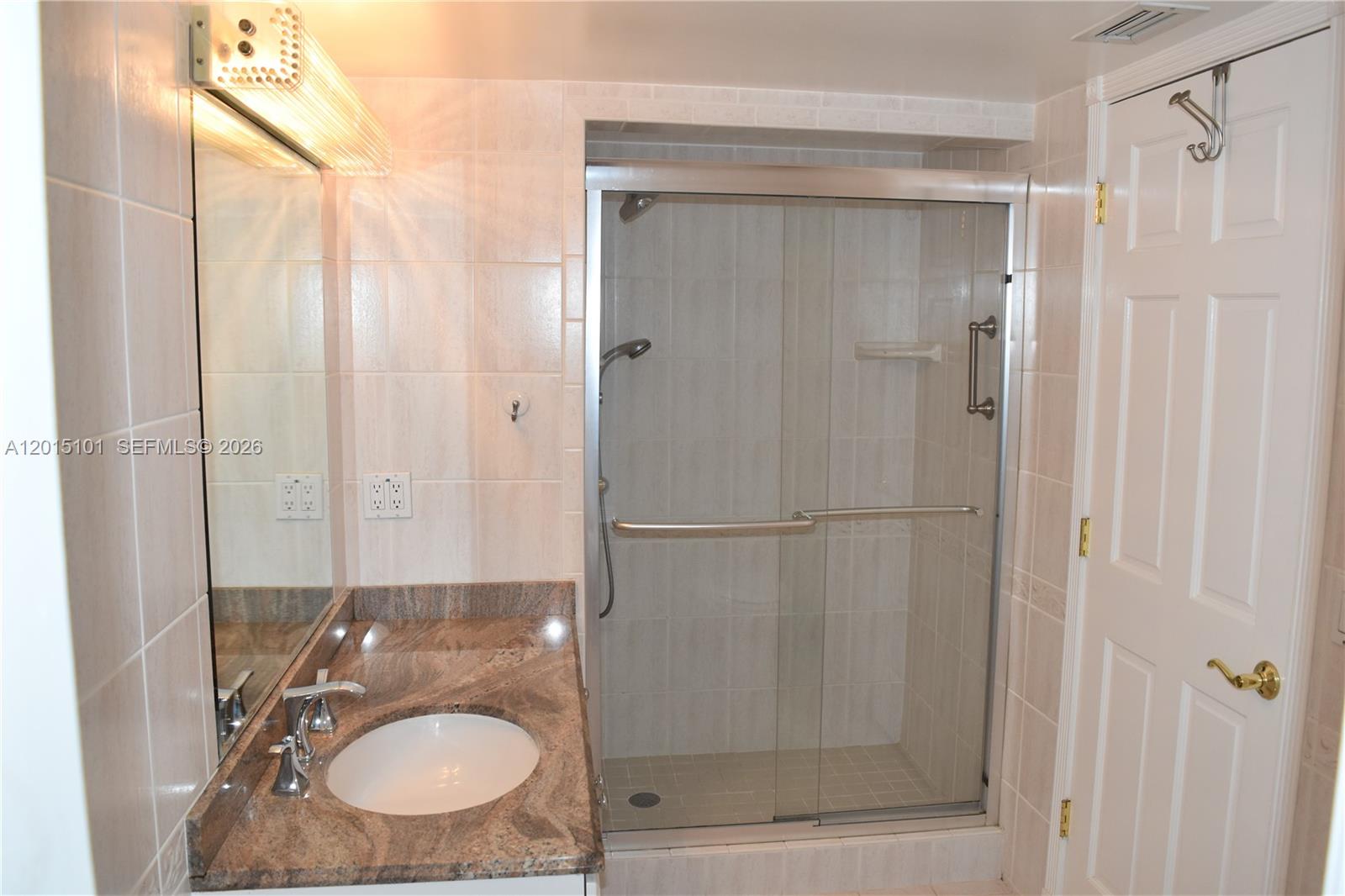 MIDDLE RIVER TOWER CONDO - Residential