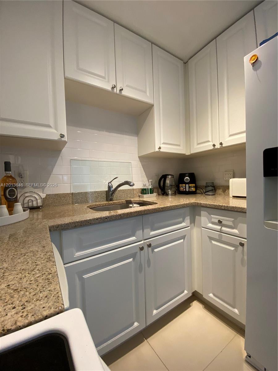 5050 Condominium - Residential Lease