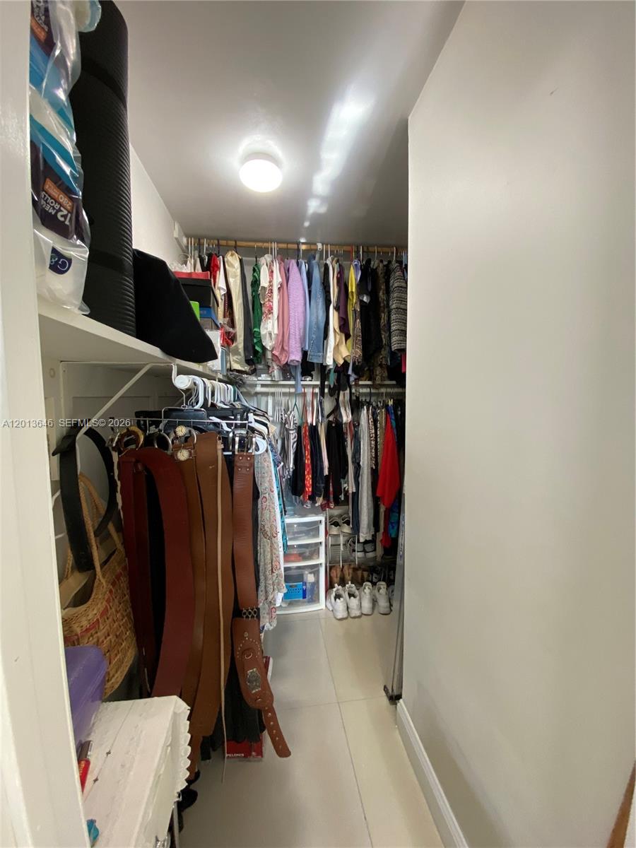 5050 Condominium - Residential Lease