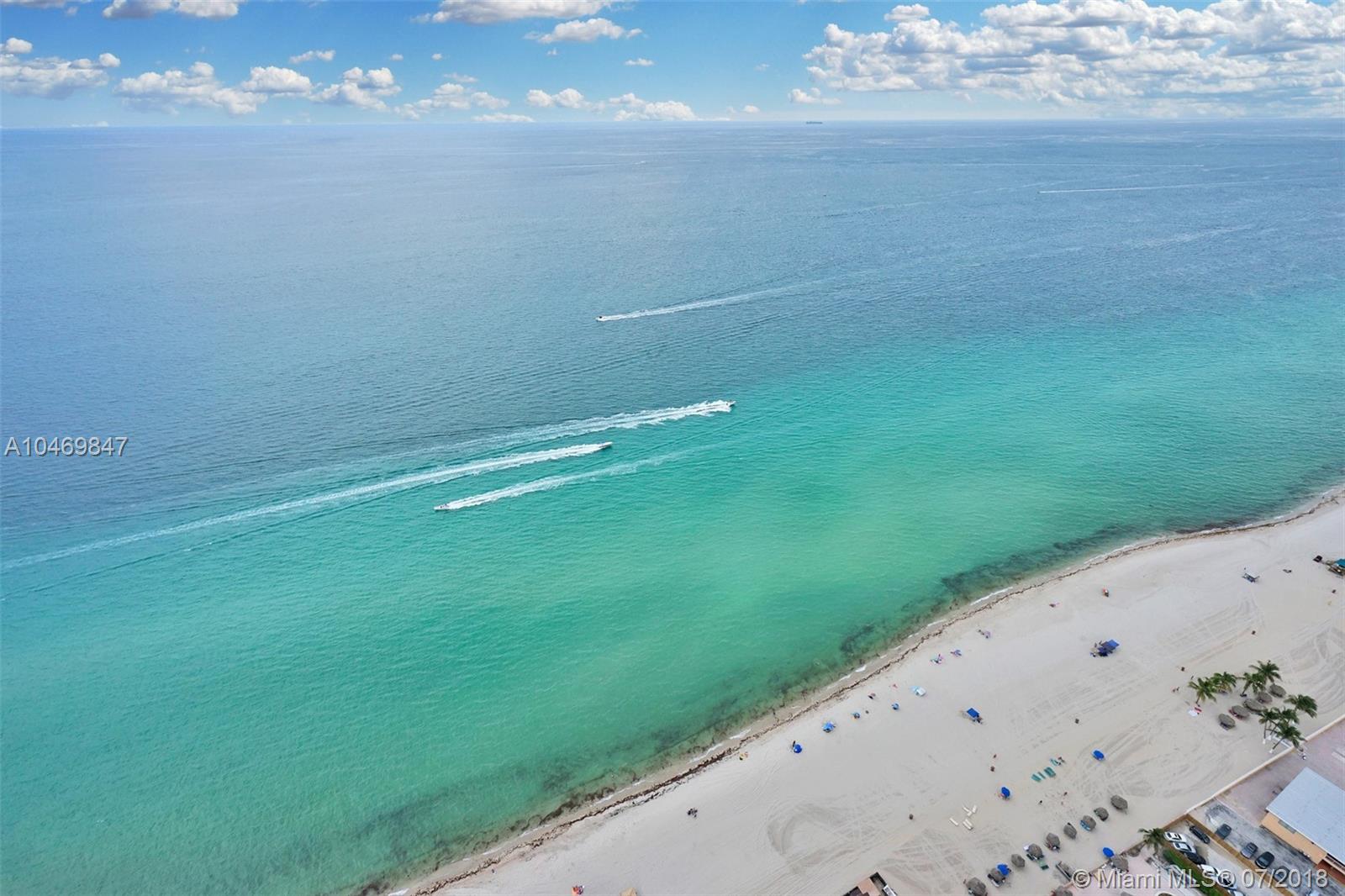 18555 COLLINS AVENUE COND - Residential