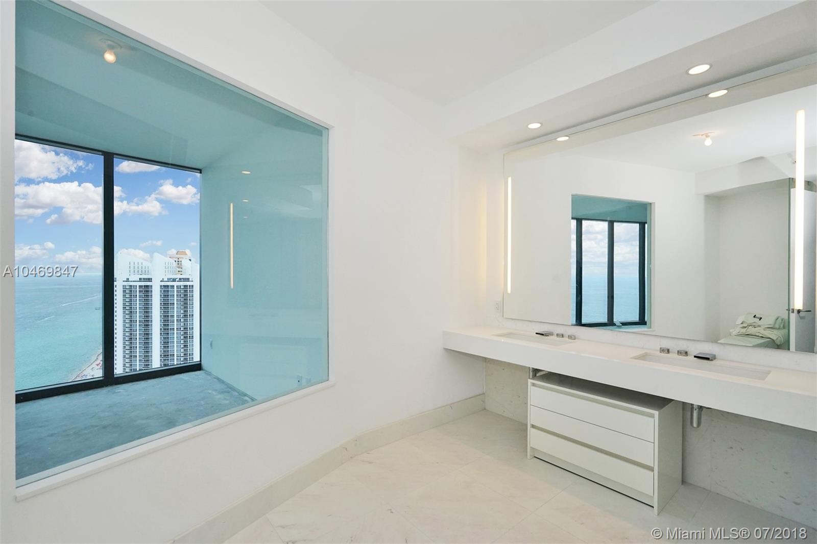 18555 COLLINS AVENUE COND - Residential