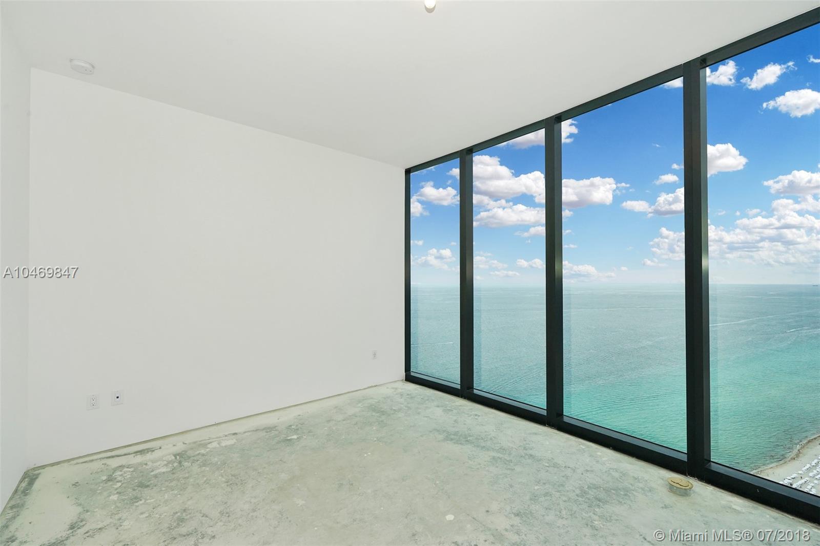 18555 COLLINS AVENUE COND - Residential