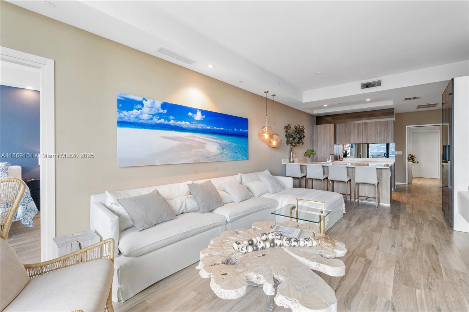 801 SMA RESIDENCES CONDO - Residential