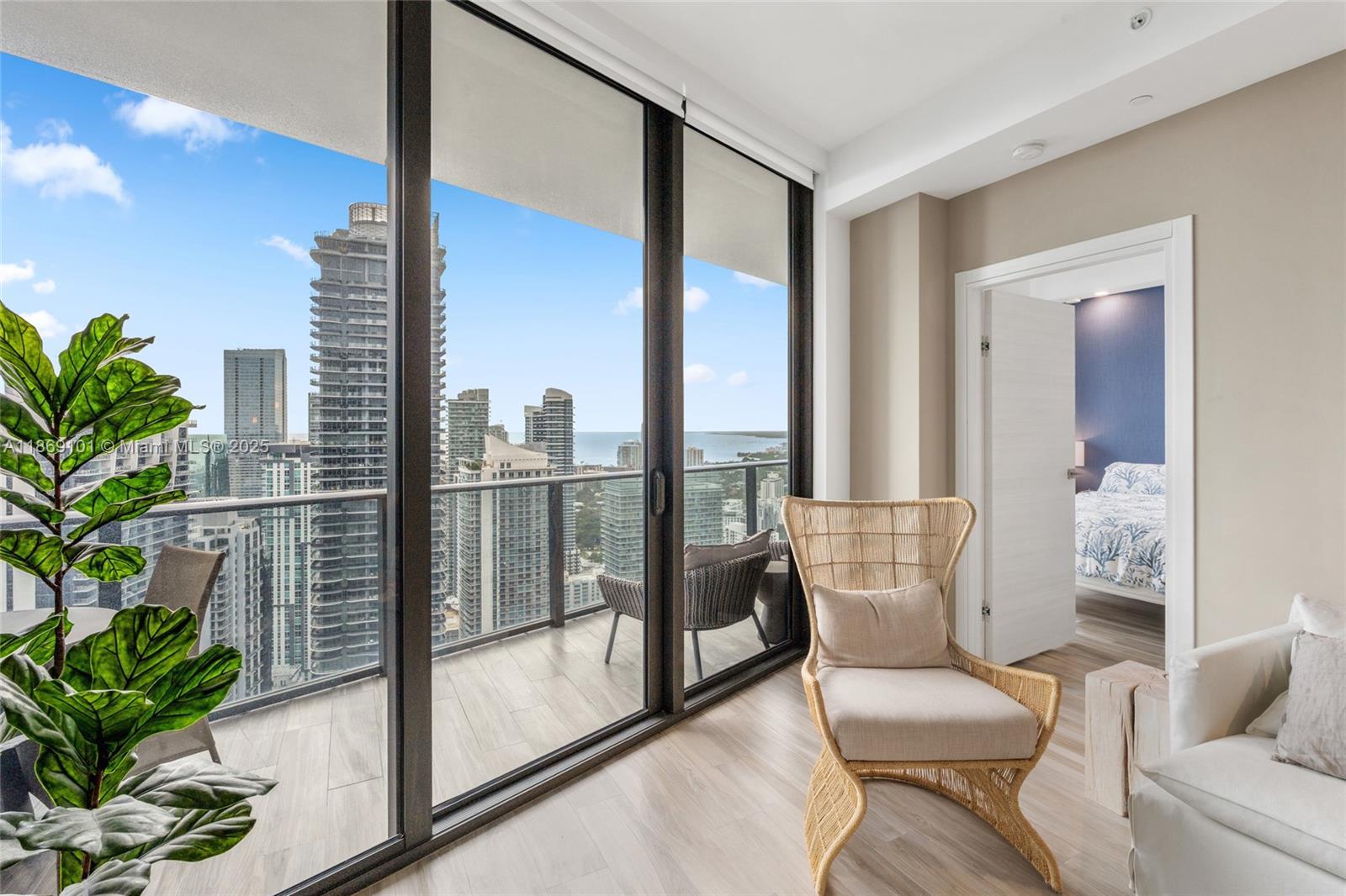 801 SMA RESIDENCES CONDO - Residential