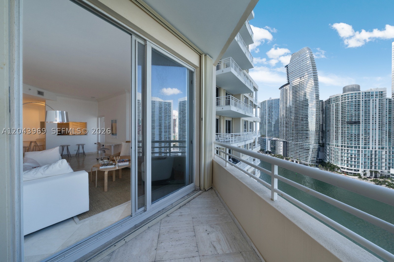 888 Brickell Key Dr 2610