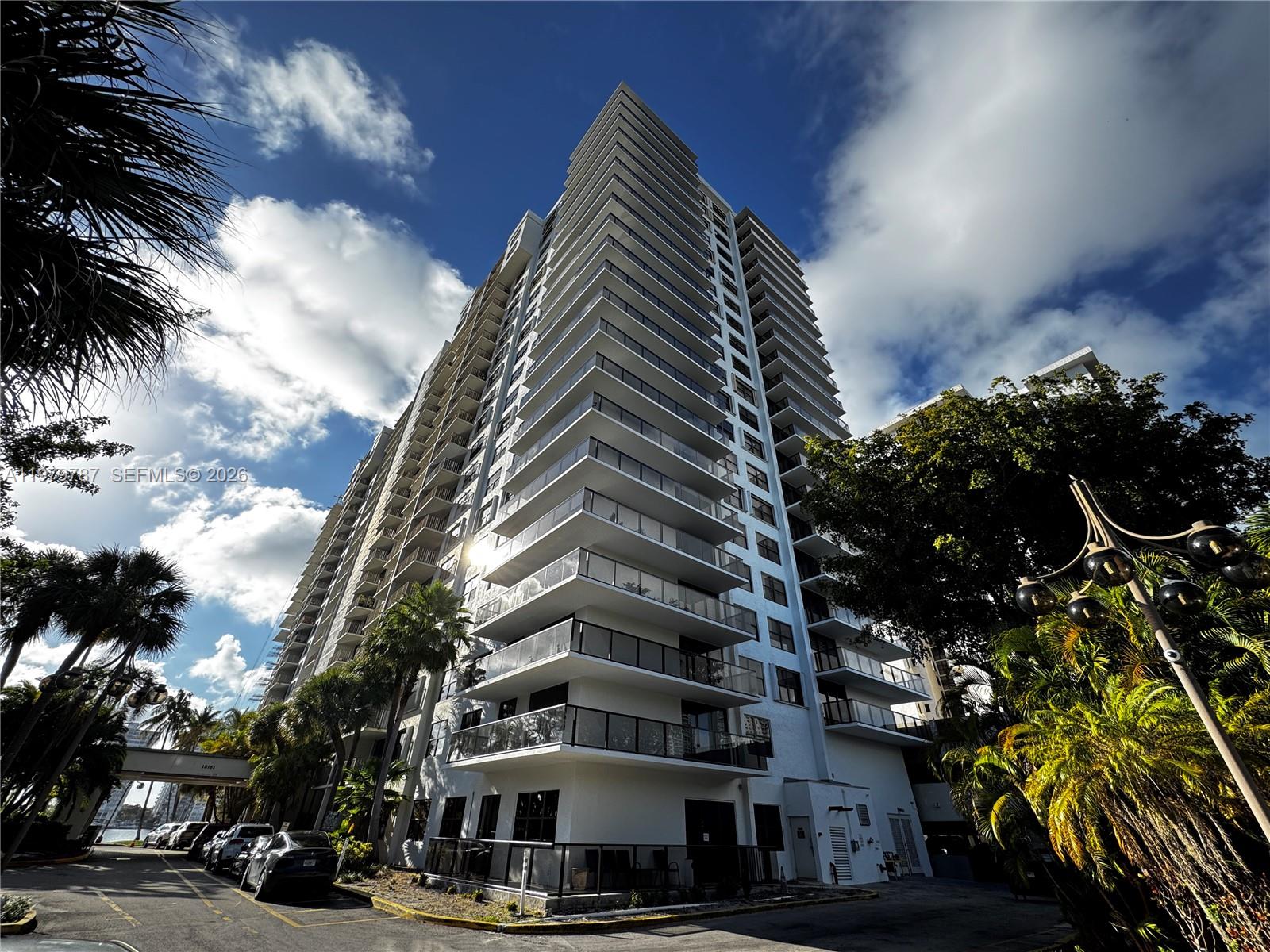 THE CLIPPER AT BISC COVE - Residential