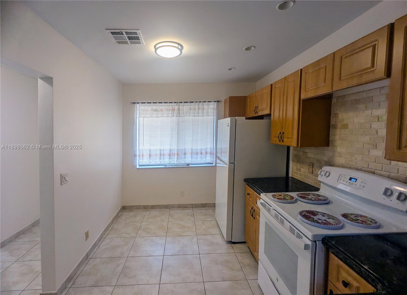 VILLAS OF BONAVENTURE AT - Residential Lease