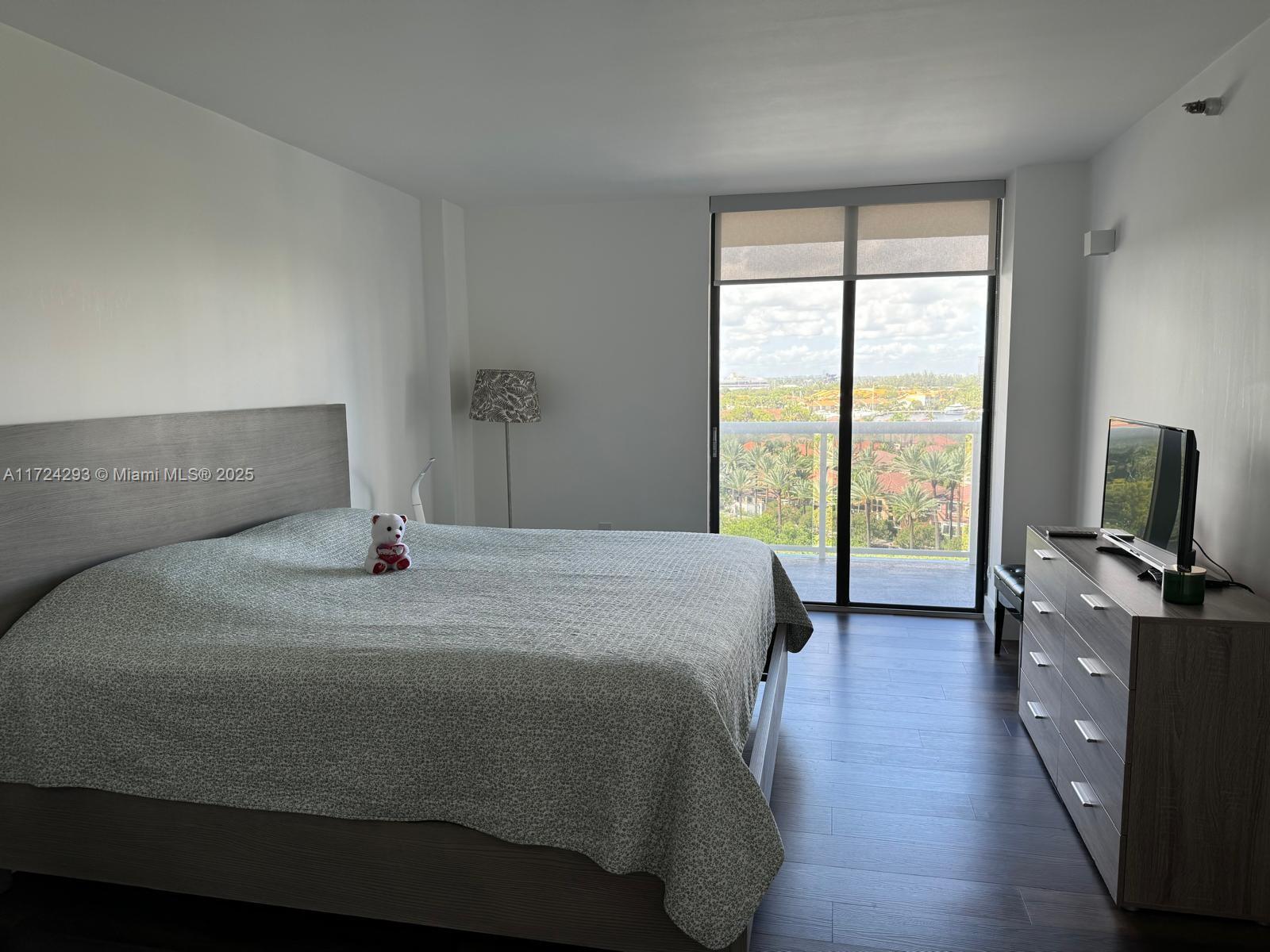 WATERVIEW CONDO - Residential