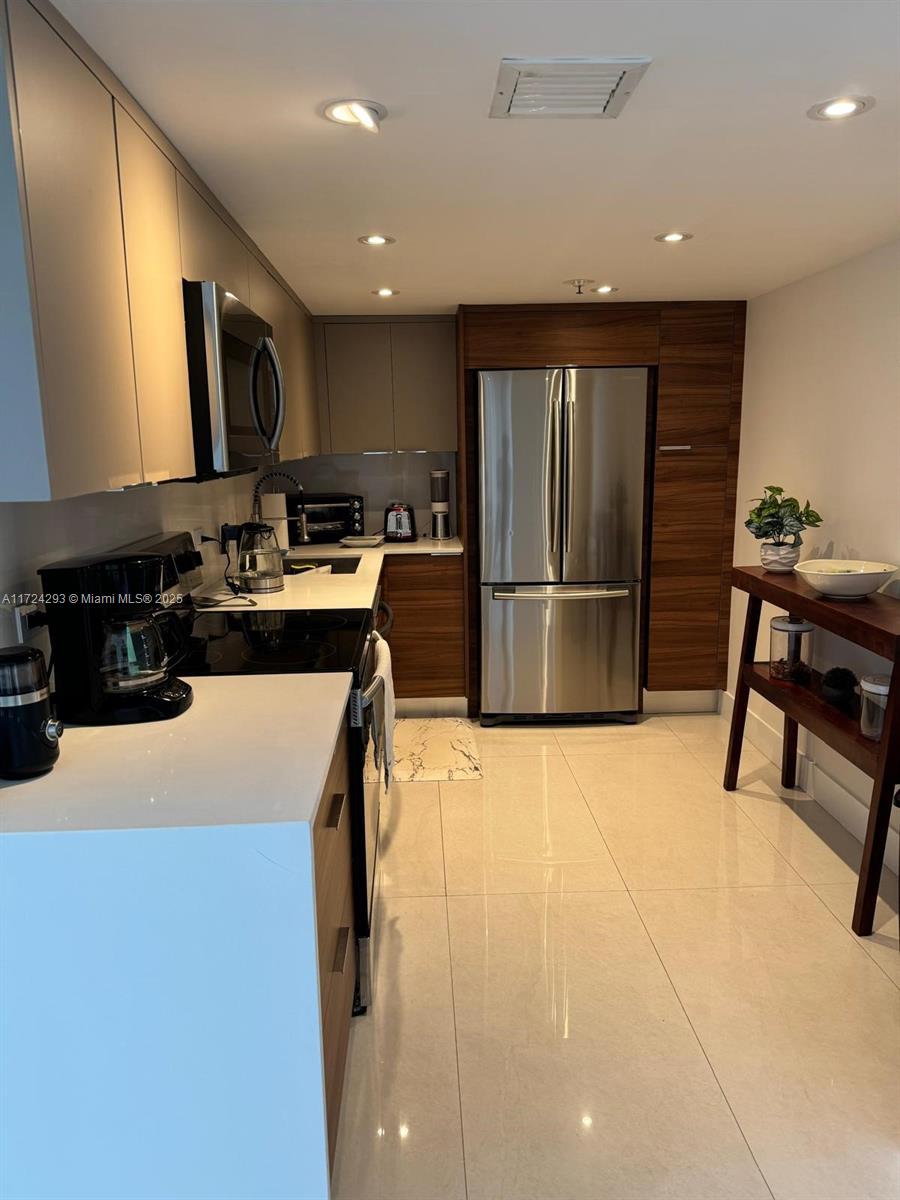 WATERVIEW CONDO - Residential