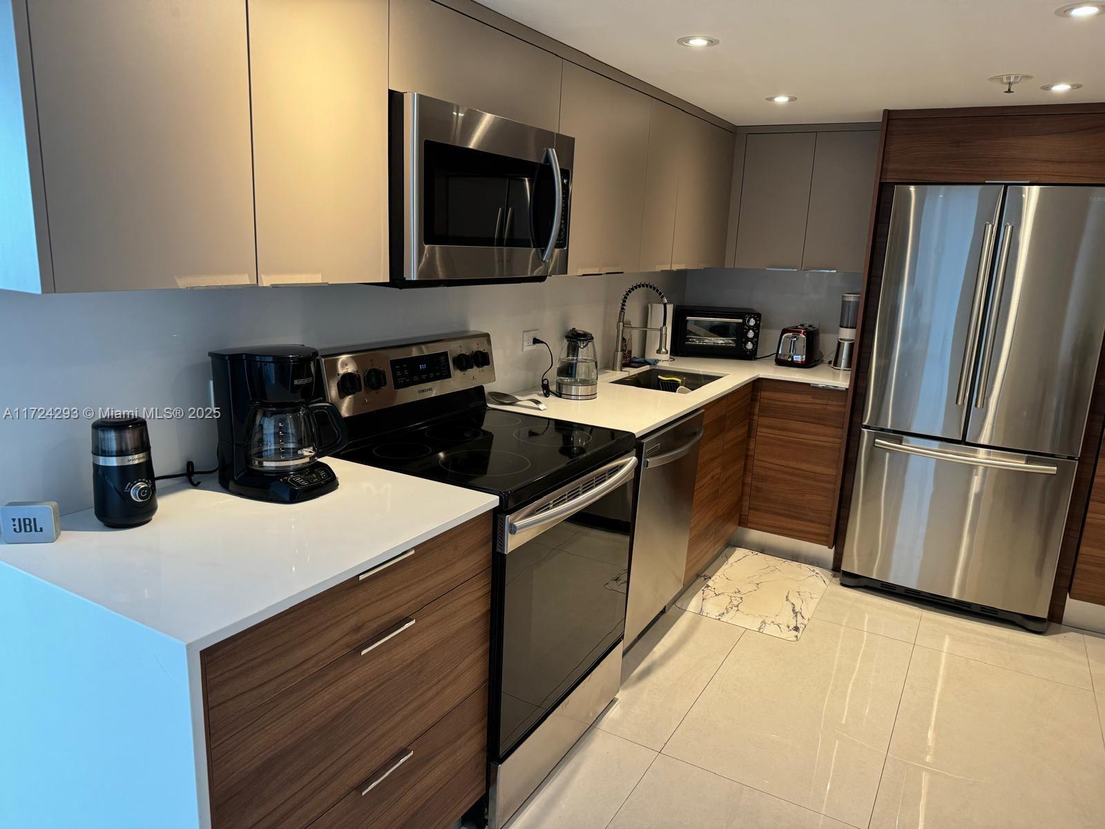 WATERVIEW CONDO - Residential