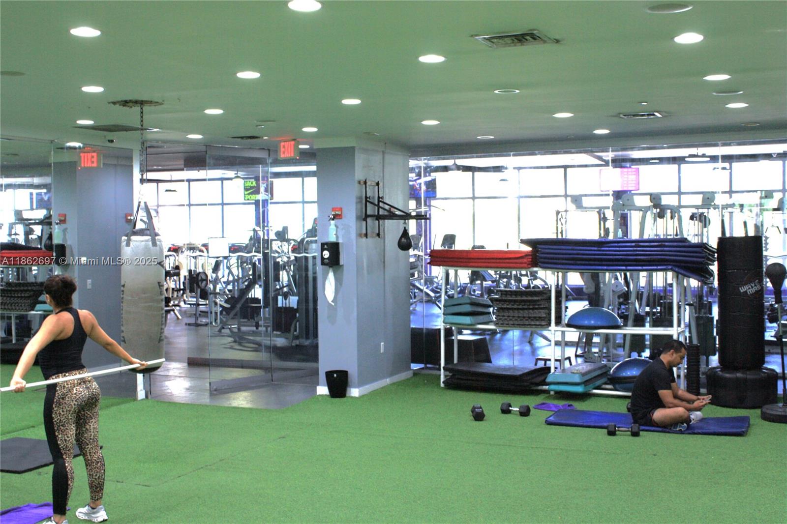 MIRADOR 1035 CONDO - Residential Lease