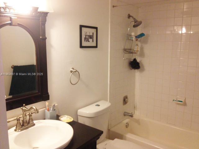 MIRADOR 1035 CONDO - Residential Lease