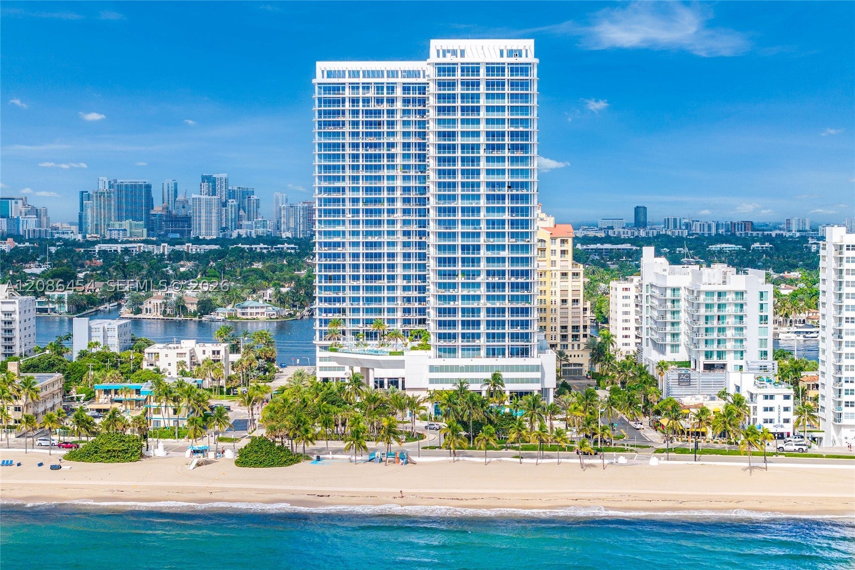153 N Seabreeze Blvd