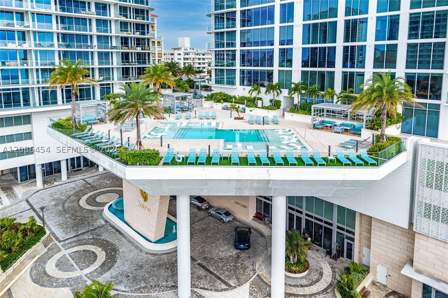 153 N Seabreeze Blvd 1002-S