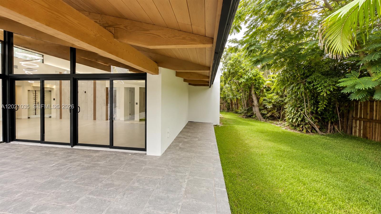 CORAL RIDGE COUNTRY CLUB - Residential