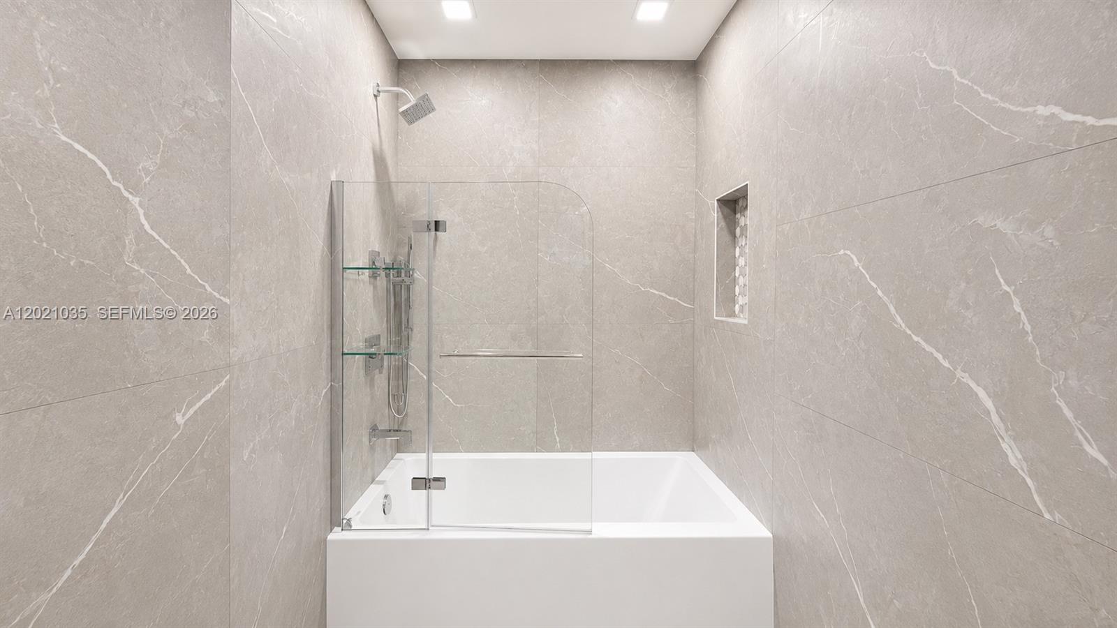 CORAL RIDGE COUNTRY CLUB - Residential