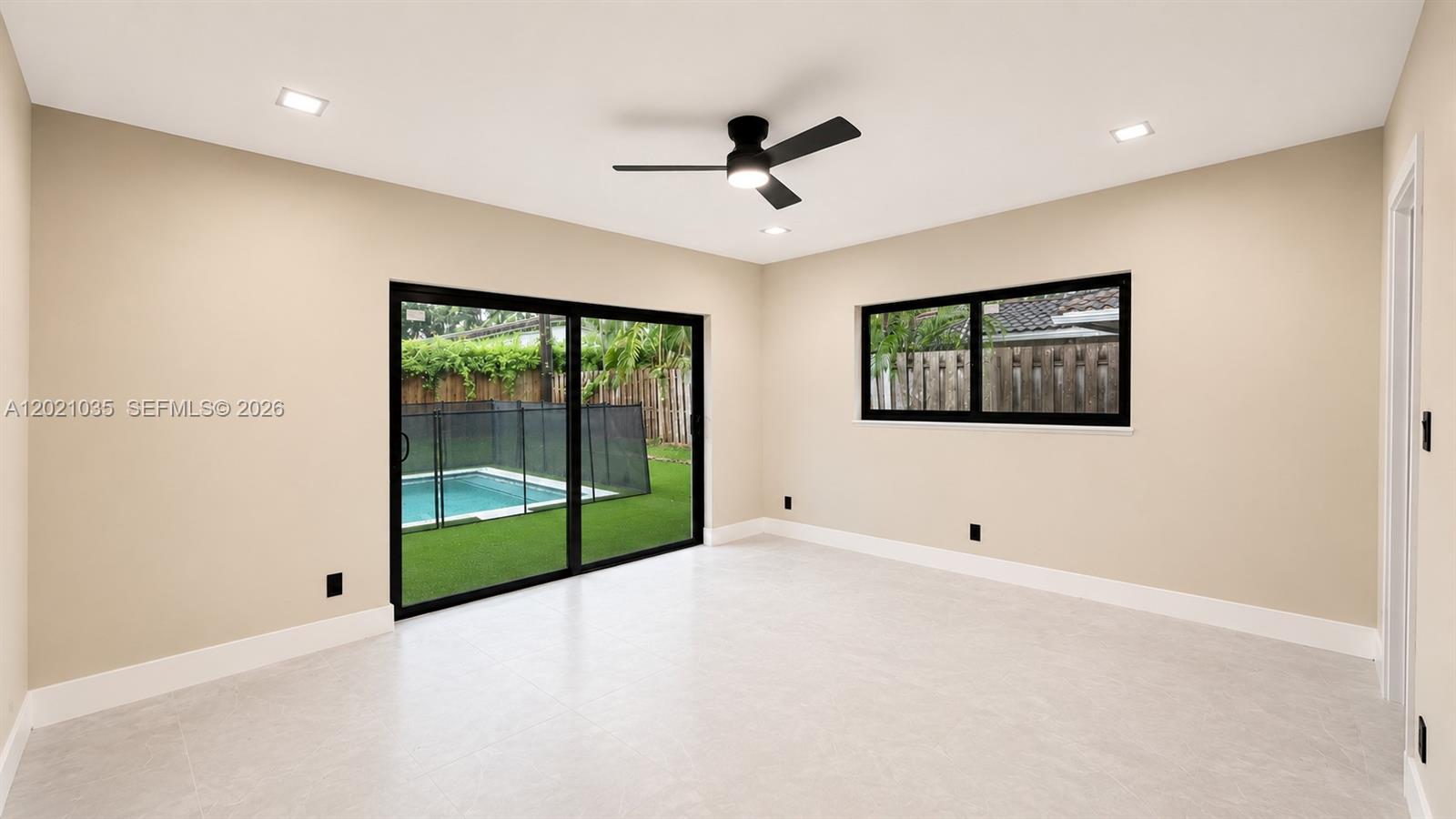 CORAL RIDGE COUNTRY CLUB - Residential