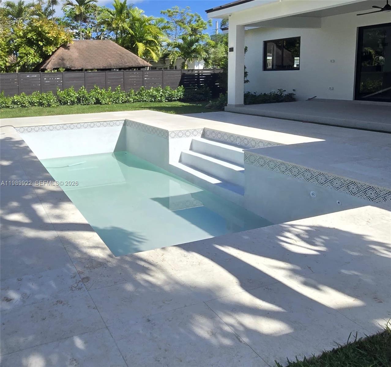 CAMBRIDGE LAWNS - Residential