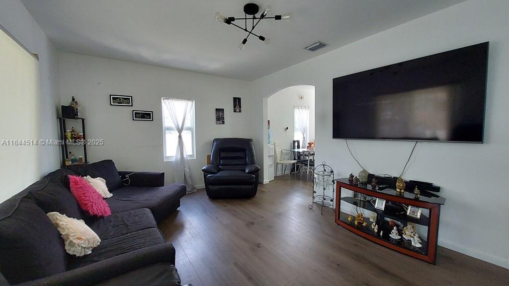 2915 NW 60th St