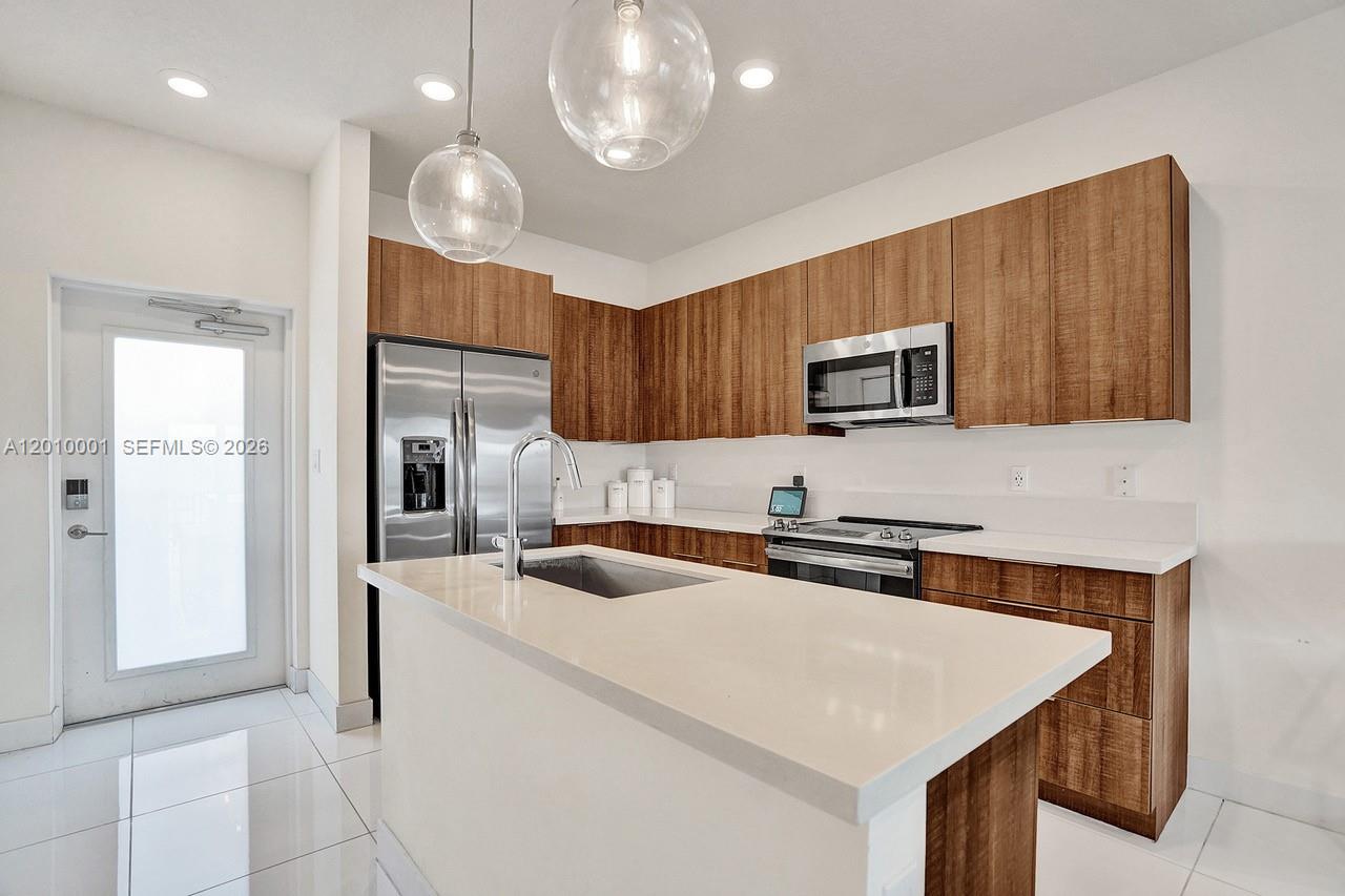 URBANA AT THE RESIDENCES - Residential