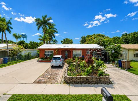 Photo of 422 Ballair Rd, Fort Myers, FL 33905 (MLS # A12026626)