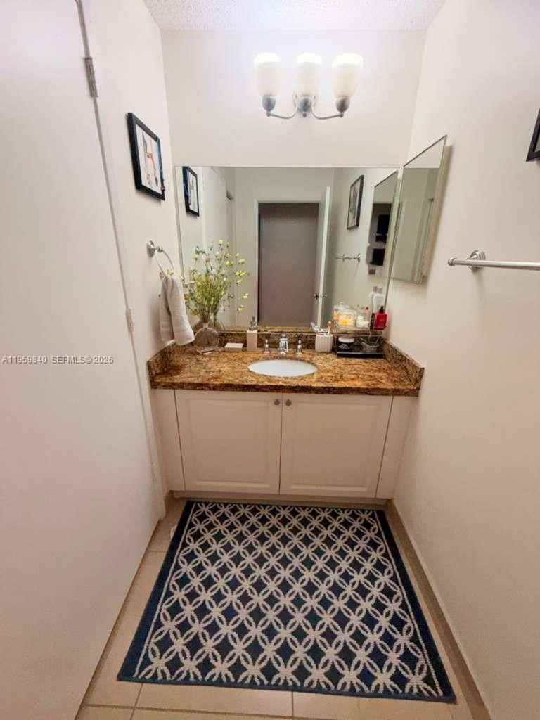 COURTYARDS AT DAVIE CONDO - Residential