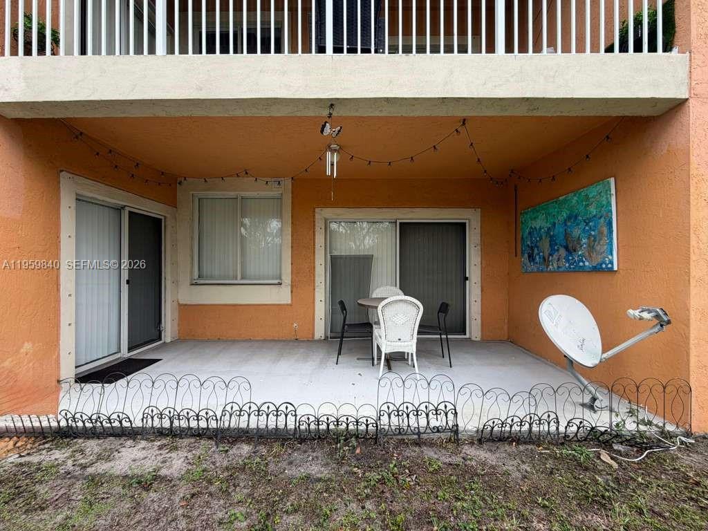 COURTYARDS AT DAVIE CONDO - Residential