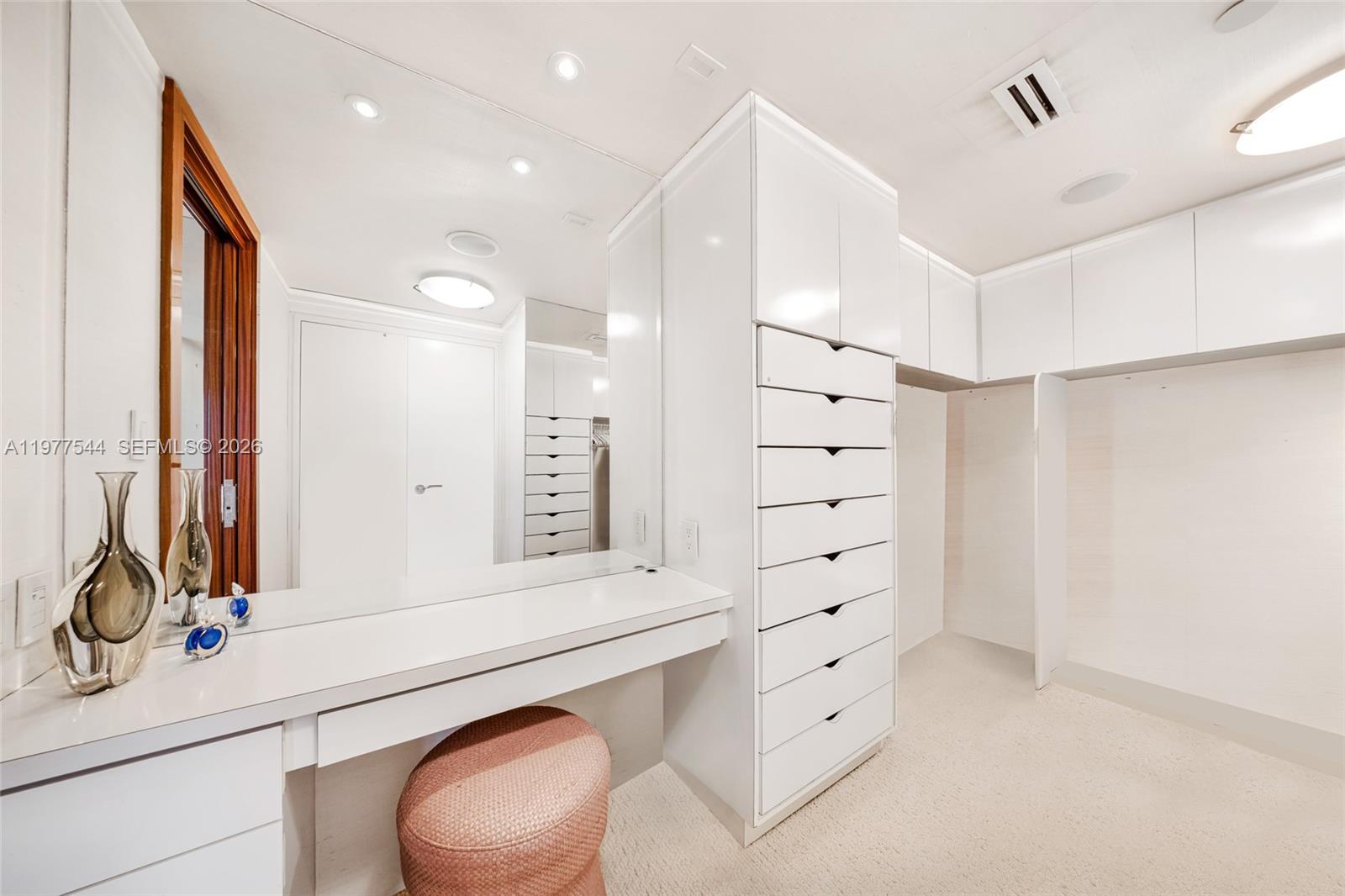 TURNBERRY TOWERS CONDO - Residential