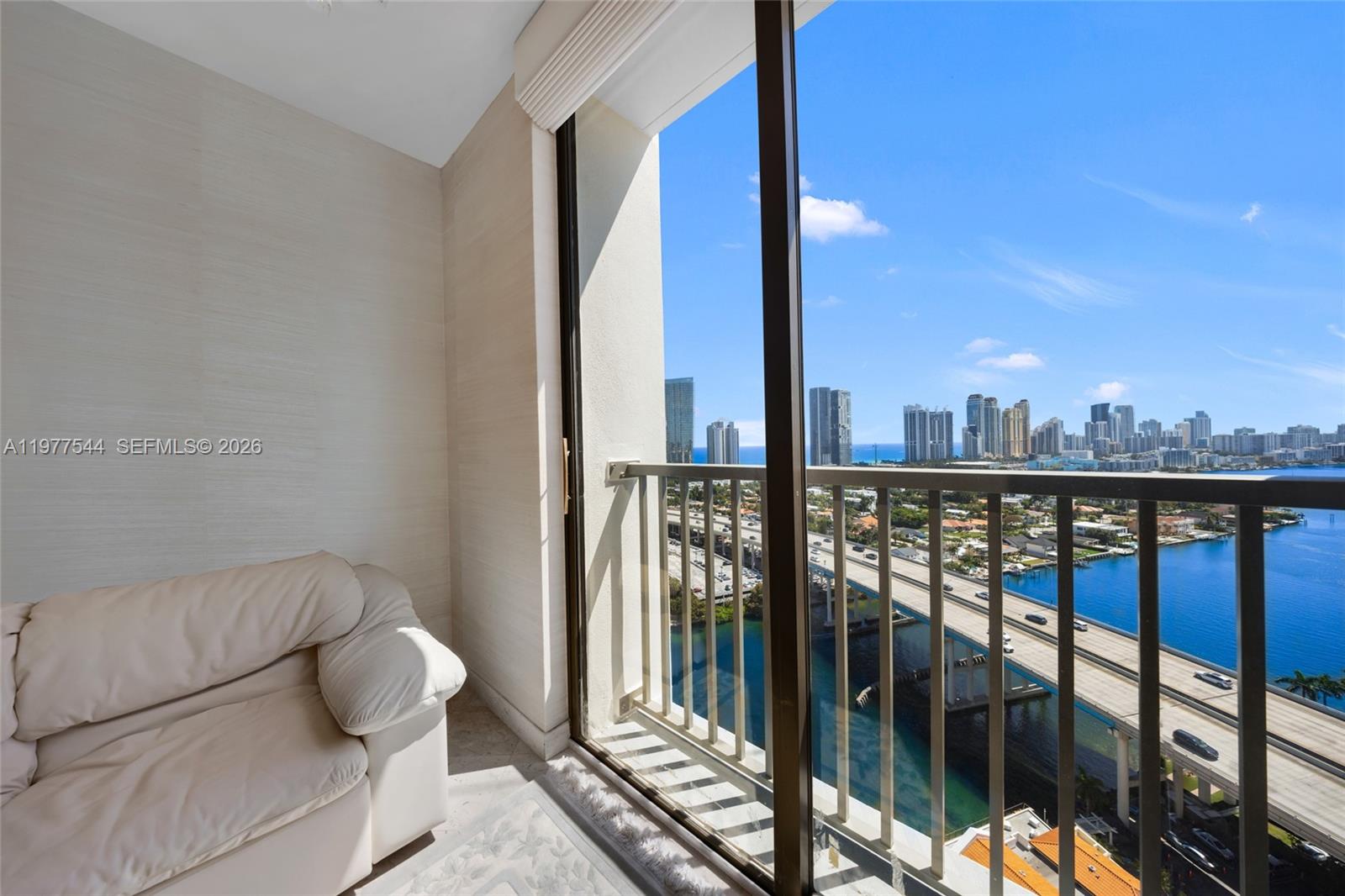 TURNBERRY TOWERS CONDO - Residential