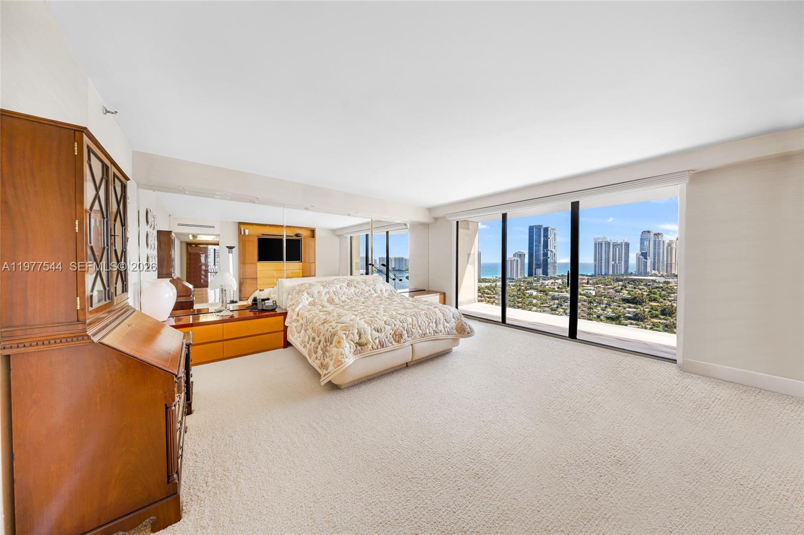 TURNBERRY TOWERS CONDO - Residential