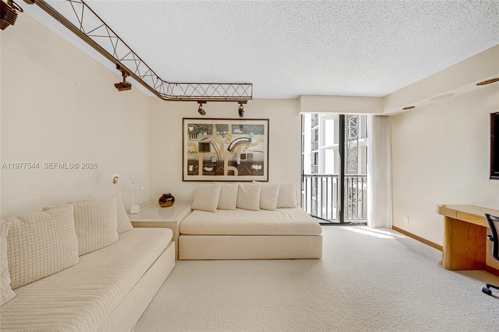 TURNBERRY TOWERS CONDO - Residential