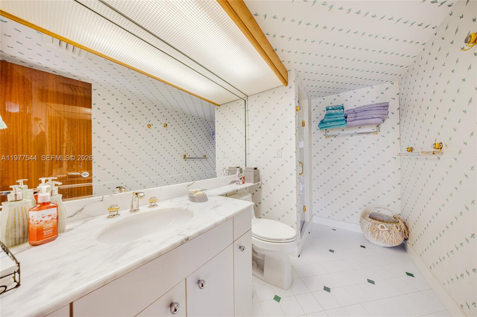 TURNBERRY TOWERS CONDO - Residential