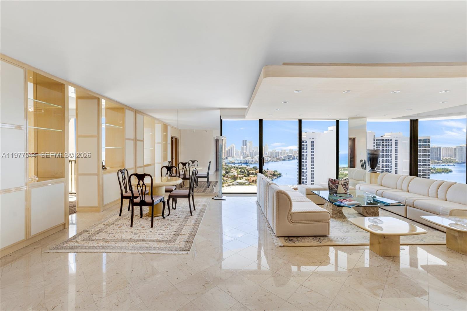 TURNBERRY TOWERS CONDO - Residential