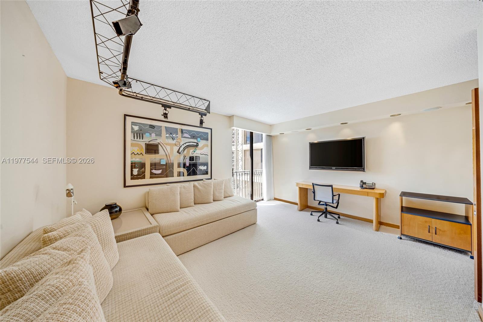 TURNBERRY TOWERS CONDO - Residential