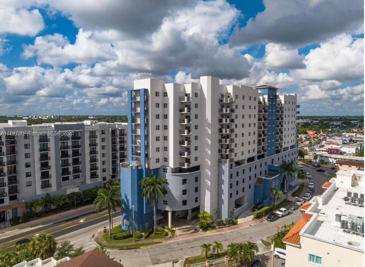 Great opportunity to lease commercial space in the 8 St & Palmetto expressway, space feature 1000 SQF of 3 divided offices spaces ,1 bath . Freshly painted .The office has surveillance camera to activate the service if the new tenant wishes.The elevator door opens in the office itself. Has 2 designated parking spaces on the Third floor with a door to the office and more free parking spaces in the first floor . Ready for lawyer office, insurance office, catering office, therapy language office, nail and fascial business, the building has 105 apartments with great potencial for clients. Balcony view 8 street.