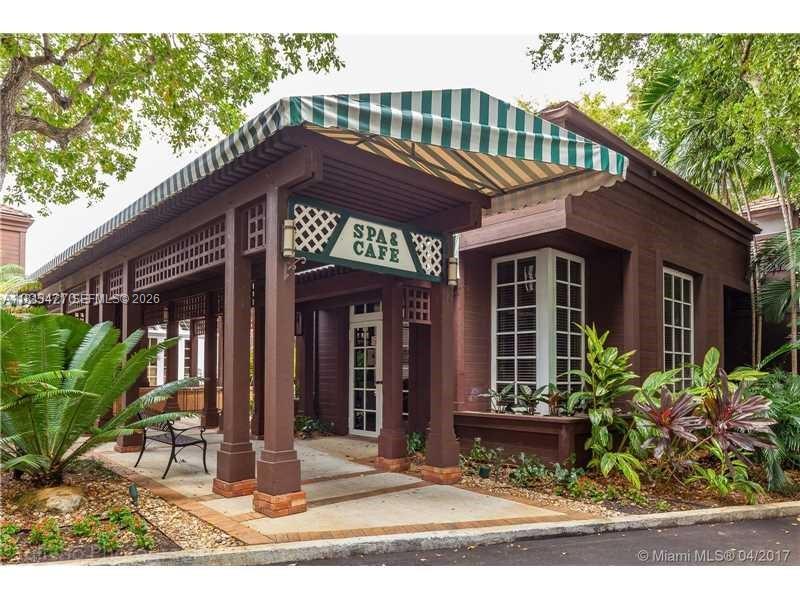 TOWERS OF QUAYSIDE CONDO - Residential