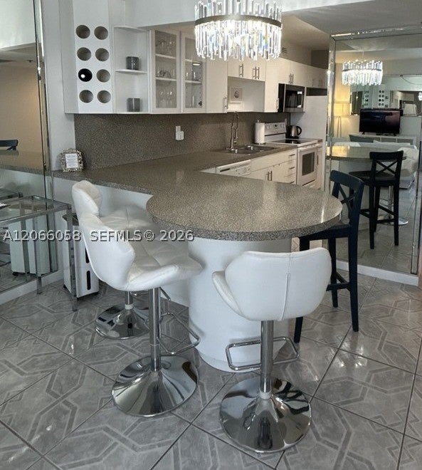100 Lincoln Rd 616