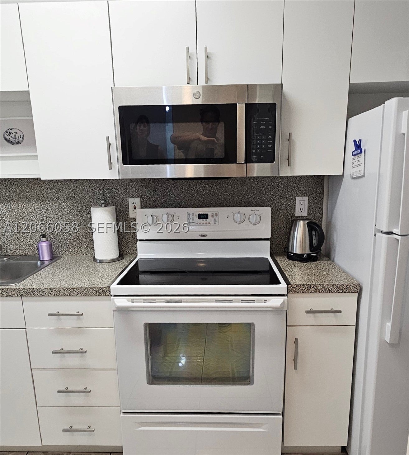 100 Lincoln Rd 616