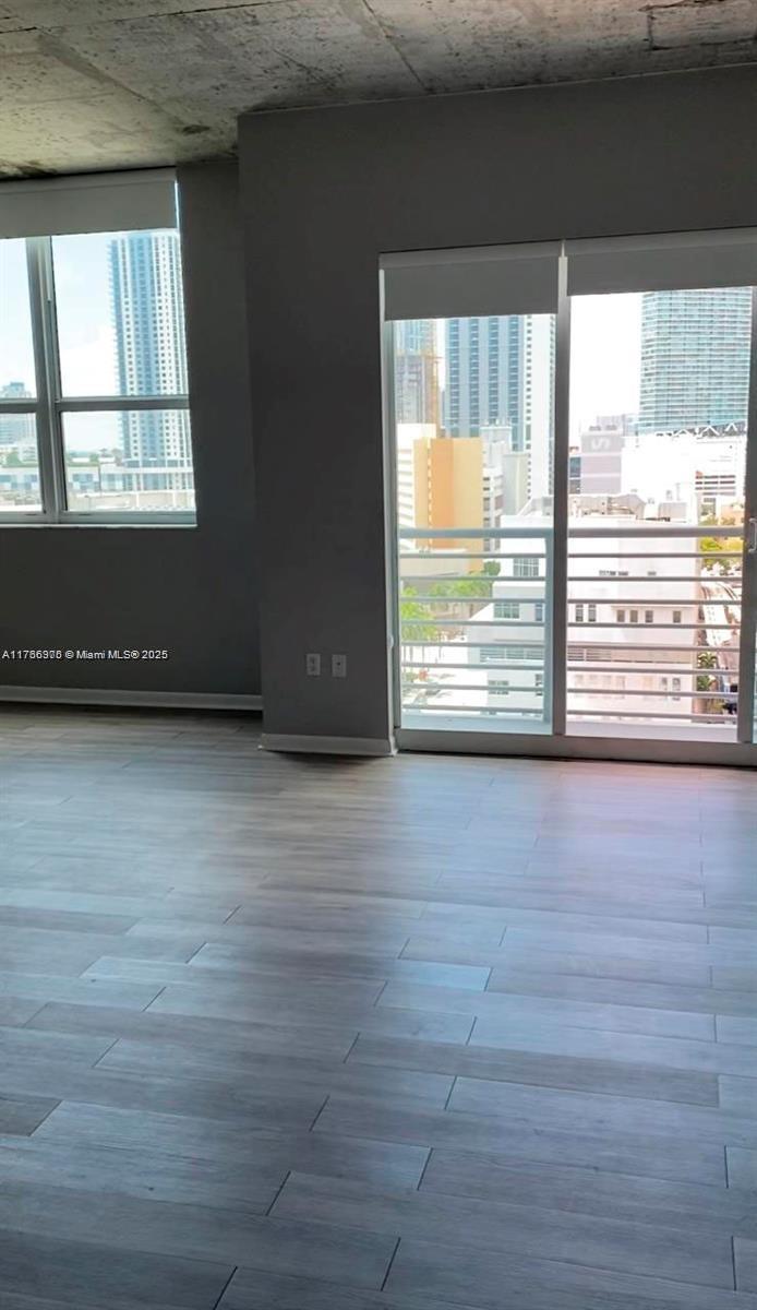 THE LOFT DOWNTOWN II COND - Residential