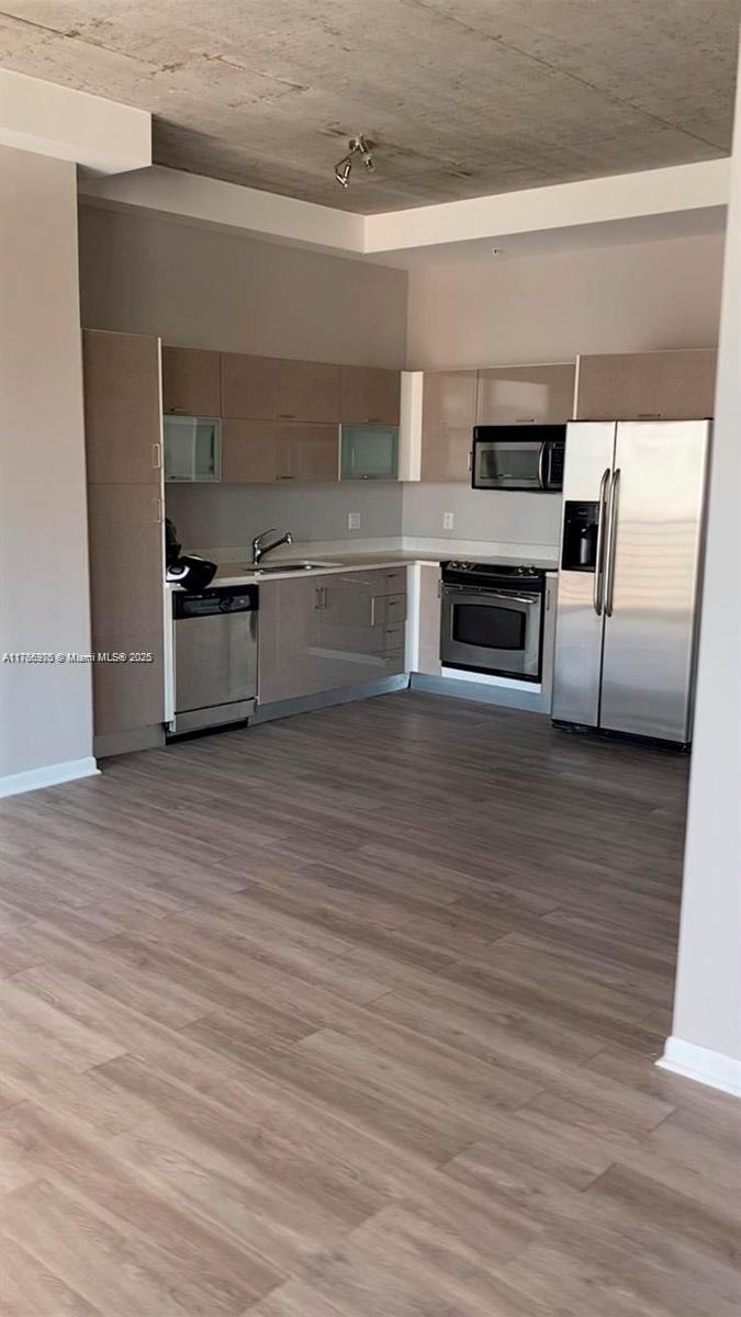 THE LOFT DOWNTOWN II COND - Residential