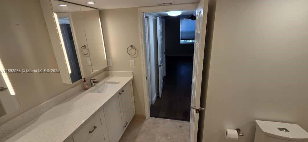 SHERIDAN BEACH CLUB CONDO - Residential Lease