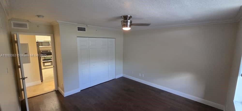 SHERIDAN BEACH CLUB CONDO - Residential Lease