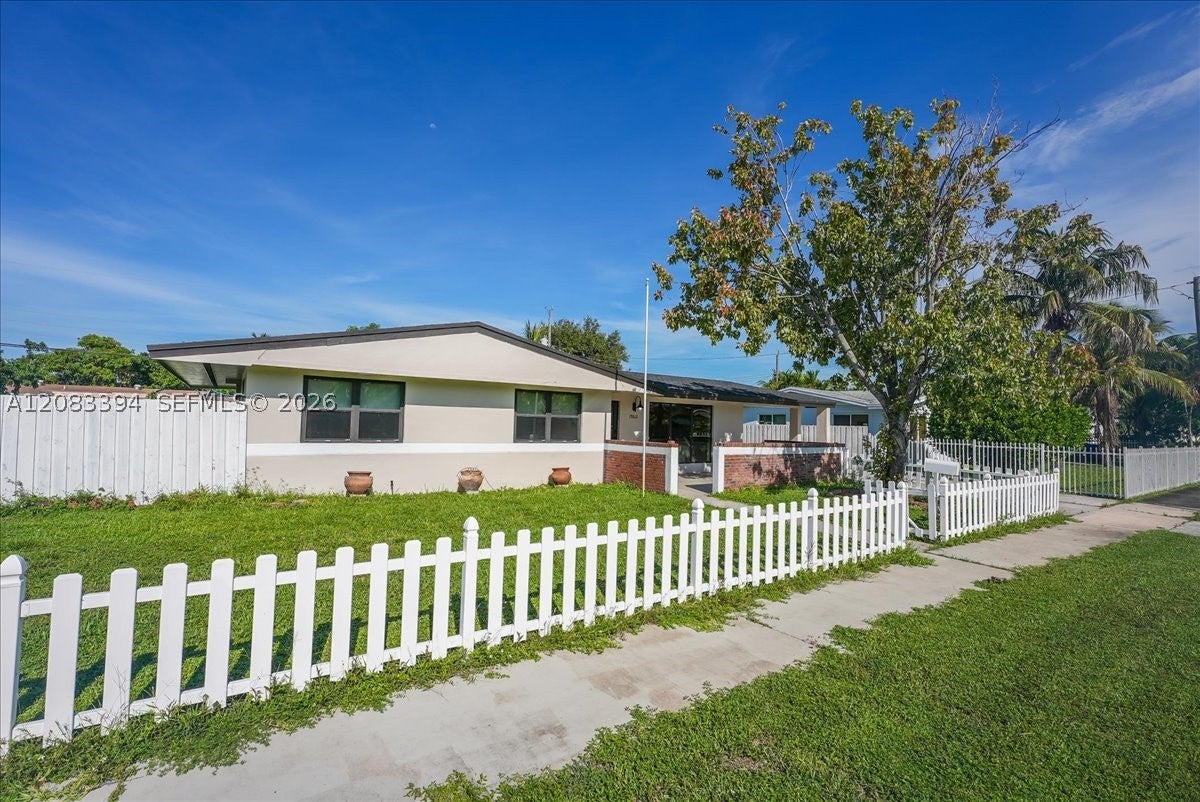 19812 NE 12th Pl